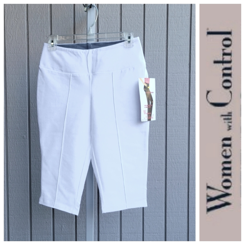 Knee-length Slimming Shorts NEW Ladies Small White Stretch Shaping XS Oversized